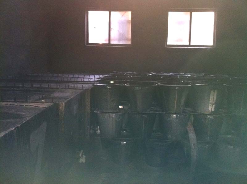 吊線法多(duō)晶冰糖結晶中